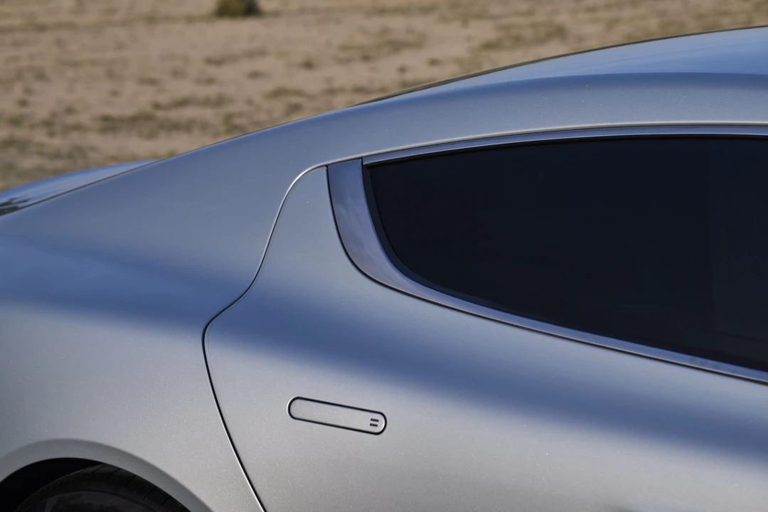 2011 Aston Martin Rapide - Image 27 of 31