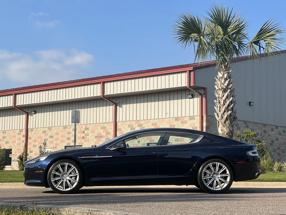 2011 Aston Martin Rapide - Image 10 of 31