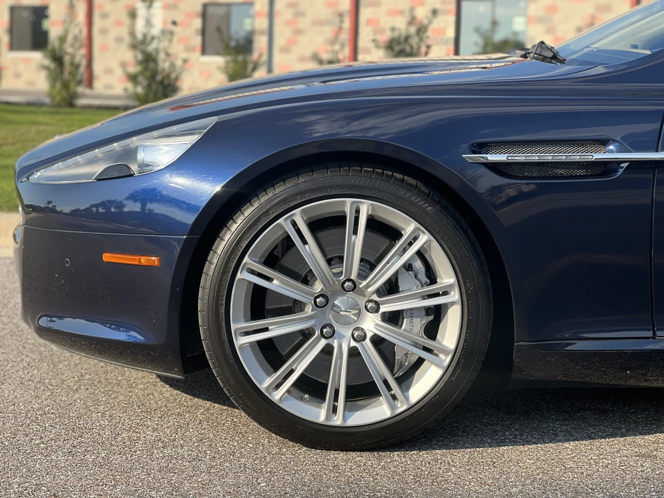 2011 Aston Martin Rapide - Image 24 of 31