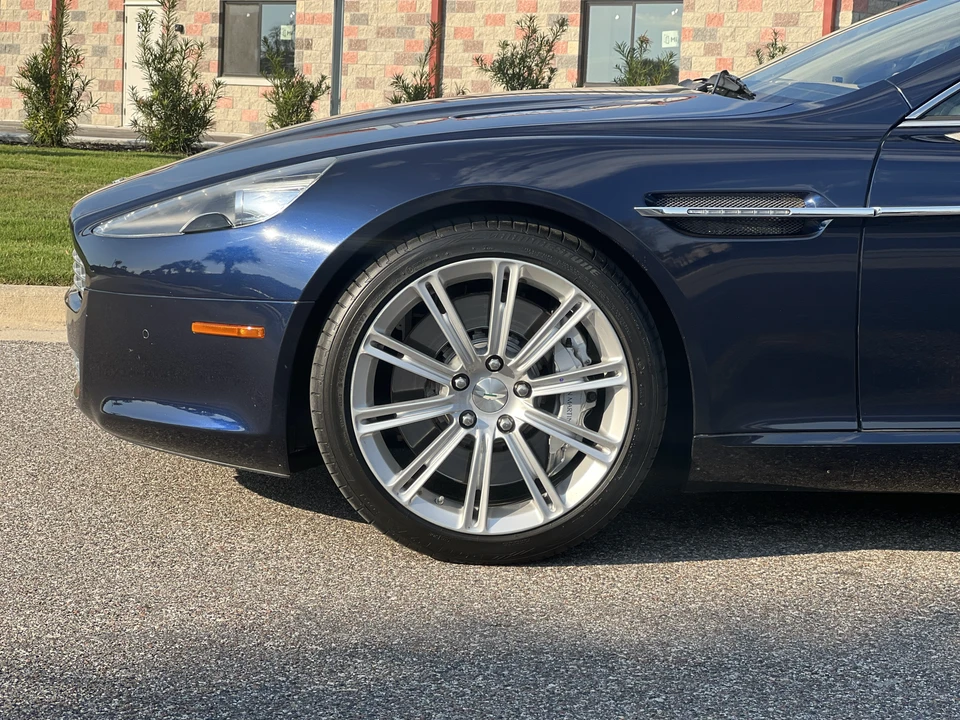 2011 Aston Martin Rapide - Image 23 of 31