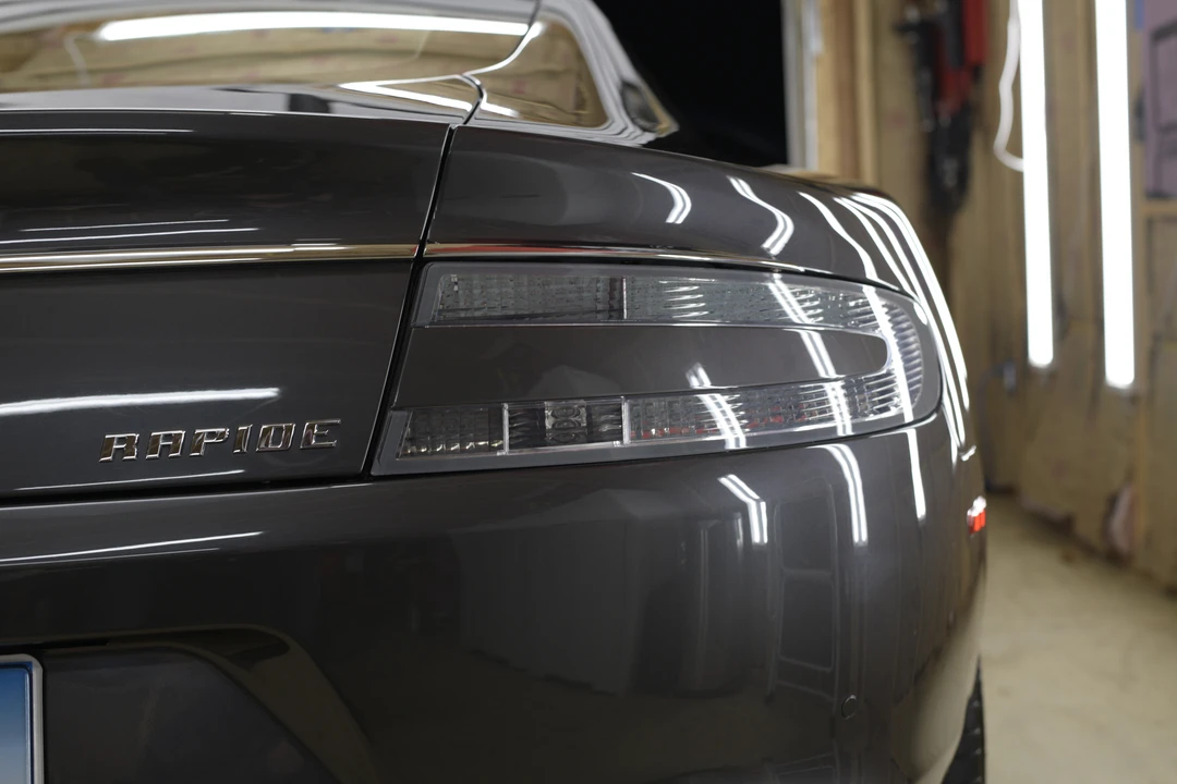 2011 Aston Martin Rapide - Image 17 of 26