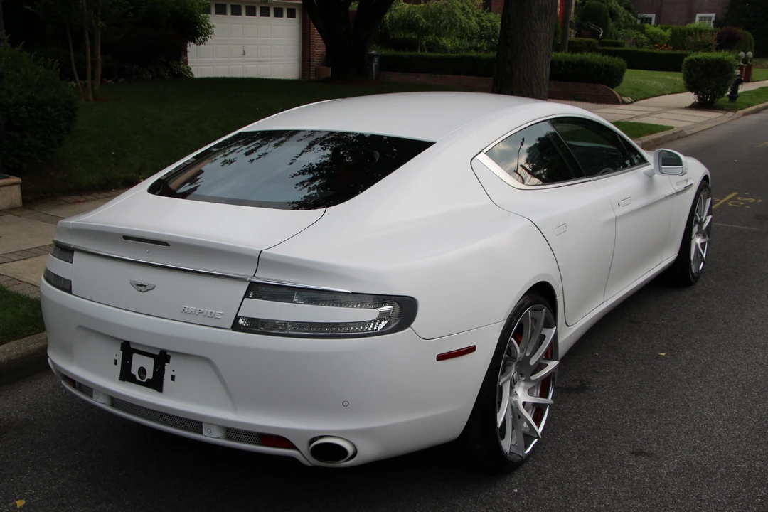 2011 Aston Martin Rapide - Image 9 of 31