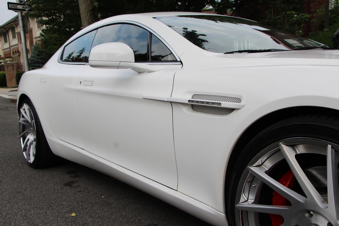 2011 Aston Martin Rapide - Image 26 of 31