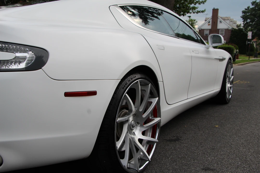 2011 Aston Martin Rapide - Image 28 of 31