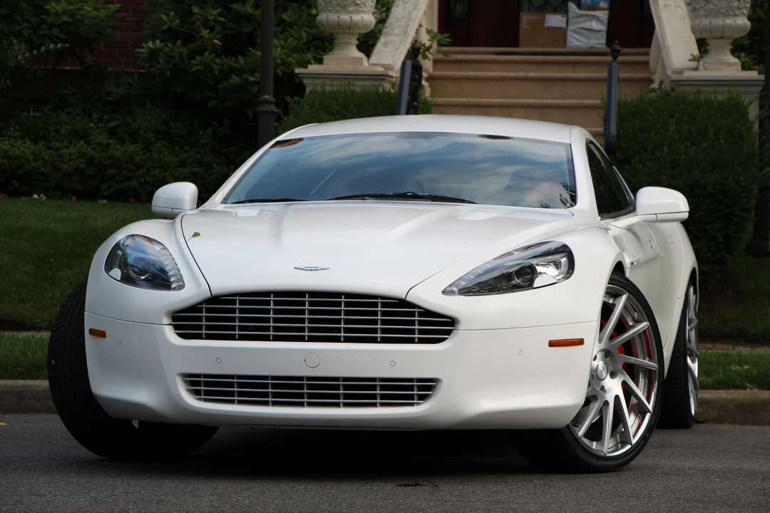 2011 Aston Martin Rapide - Image 2 of 31