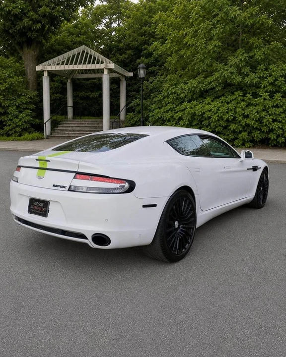 2011 Aston Martin Rapide - Image 11 of 18