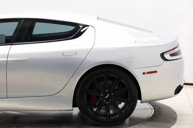 2011 Aston Martin Rapide - Image 8 of 12