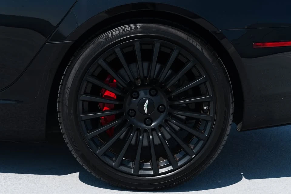2011 Aston Martin Rapide - Image 10 of 20