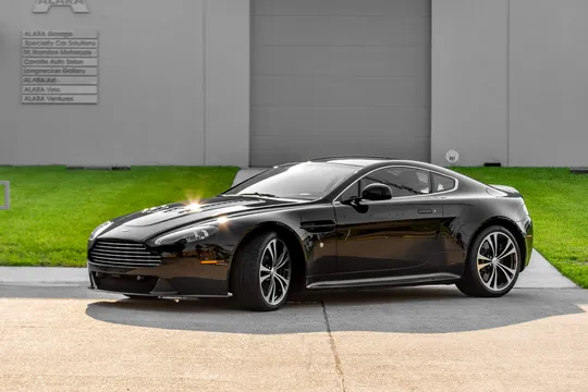 2011 Aston Martin V12 Vantage (2010-2018) - Image 2 of 31
