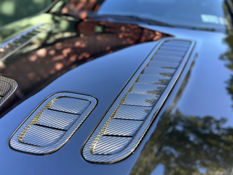 2011 Aston Martin V12 Vantage (2010-2018) - Image 25 of 31
