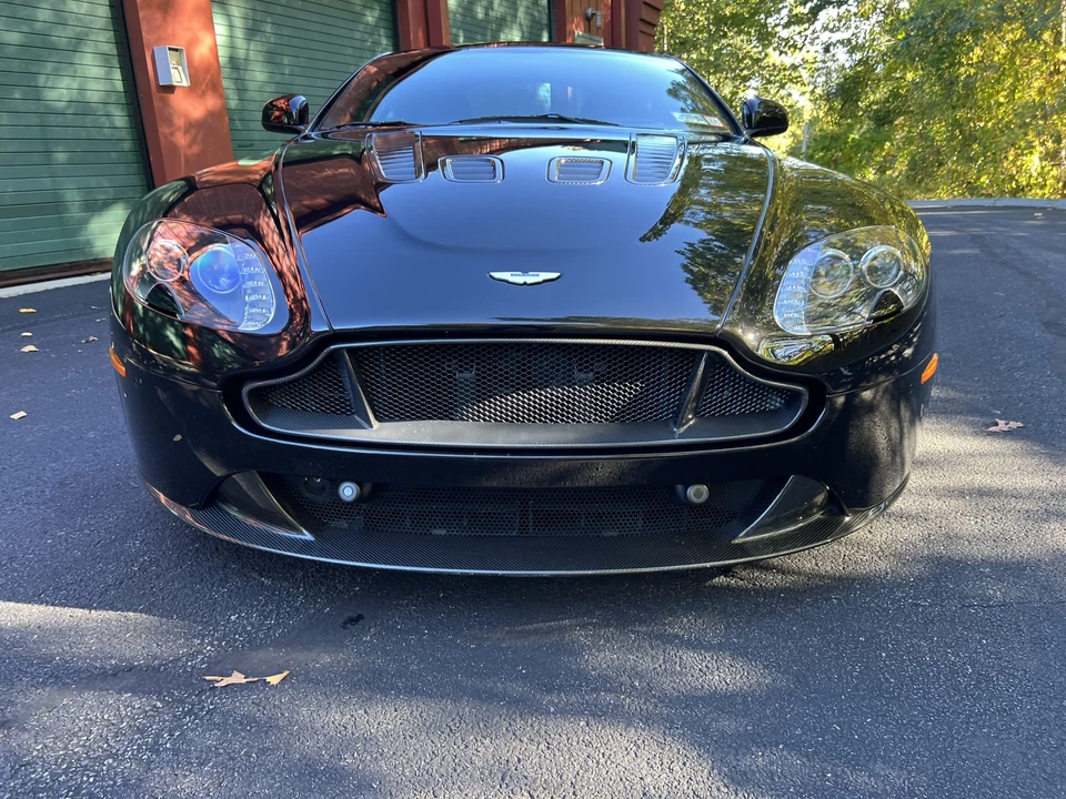 2011 Aston Martin V12 Vantage (2010-2018) - Image 19 of 31