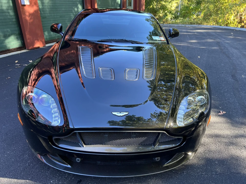 2011 Aston Martin V12 Vantage (2010-2018) - Image 18 of 31