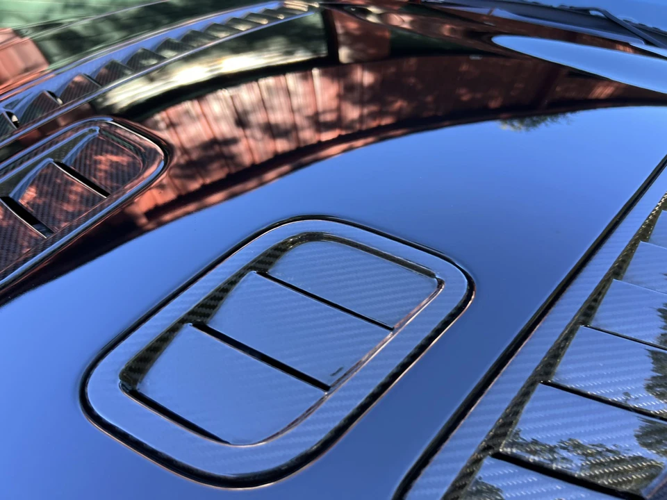 2011 Aston Martin V12 Vantage (2010-2018) - Image 26 of 31