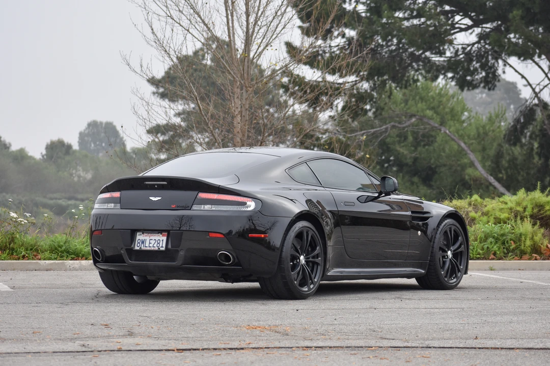2011 Aston Martin V12 Vantage (2010-2018) - Image 13 of 31