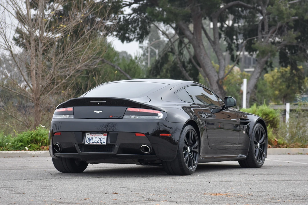 2011 Aston Martin V12 Vantage (2010-2018) - Image 14 of 31