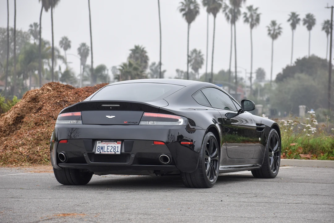 2011 Aston Martin V12 Vantage (2010-2018) - Image 15 of 31
