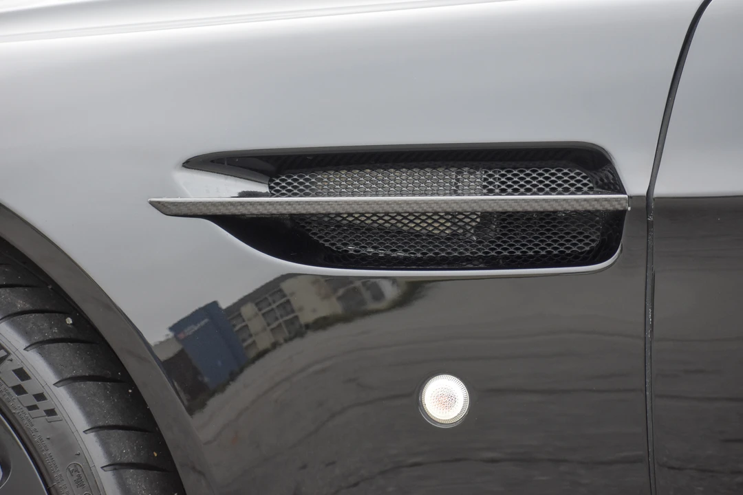 2011 Aston Martin V12 Vantage (2010-2018) - Image 31 of 31