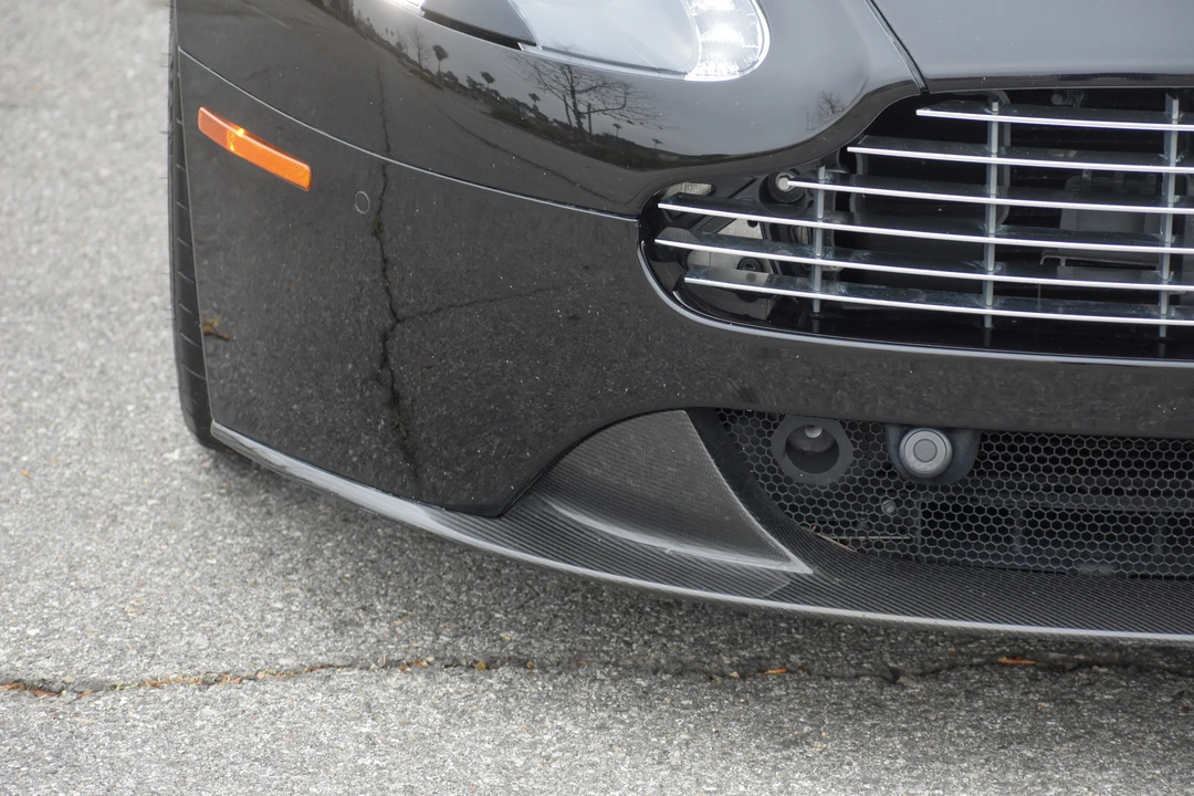 2011 Aston Martin V12 Vantage (2010-2018) - Image 24 of 31
