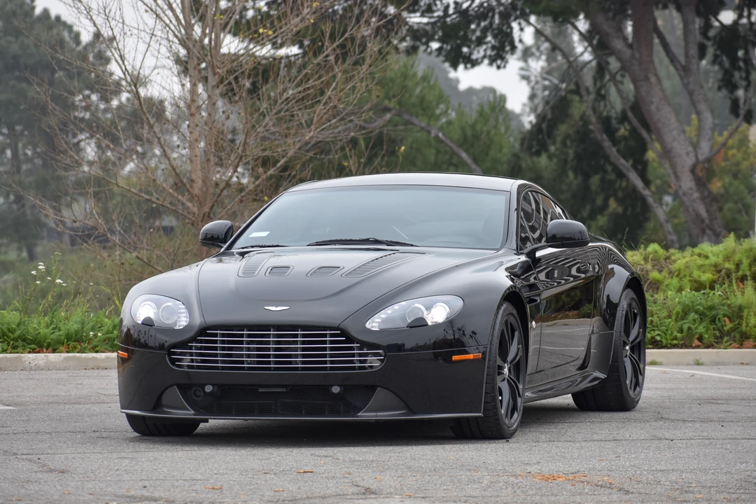 2011 Aston Martin V12 Vantage (2010-2018) - Image 4 of 31