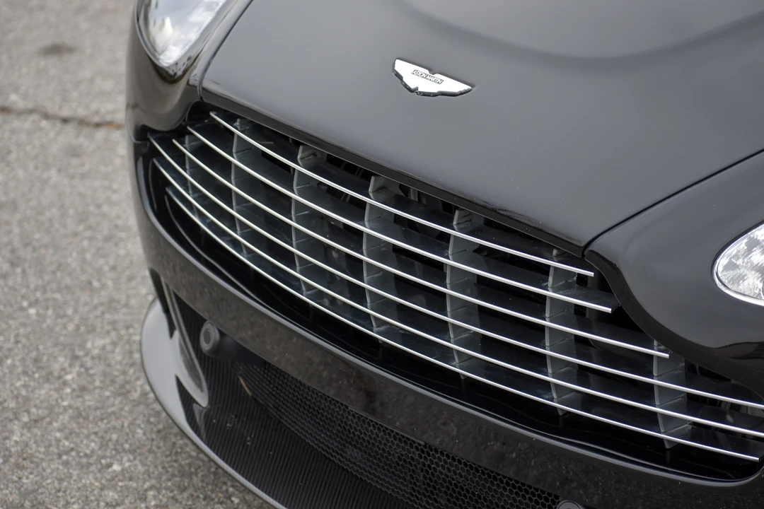 2011 Aston Martin V12 Vantage (2010-2018) - Image 27 of 31