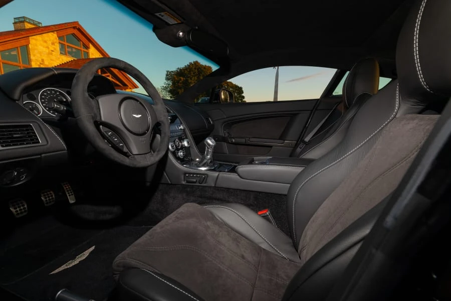 2011 Aston Martin V12 Vantage (2010-2018) - Image 22 of 31