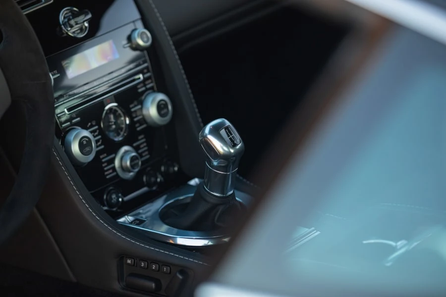 2011 Aston Martin V12 Vantage (2010-2018) - Image 30 of 31