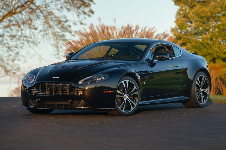 2011 Aston Martin V12 Vantage (2010-2018) - Image 14 of 31