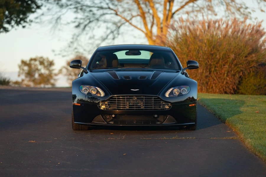 2011 Aston Martin V12 Vantage (2010-2018) - Image 4 of 31
