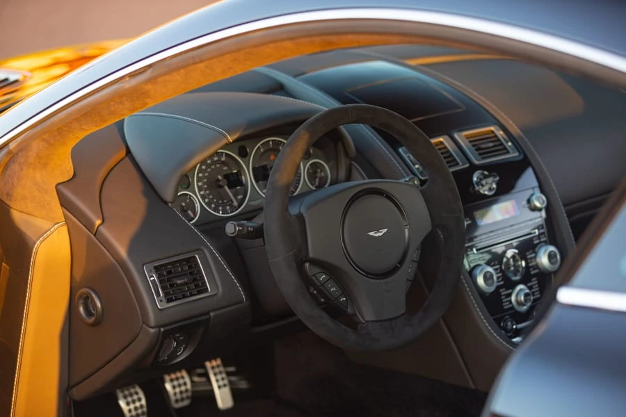 2011 Aston Martin V12 Vantage (2010-2018) - Image 26 of 31