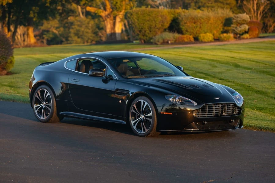 2011 Aston Martin V12 Vantage (2010-2018) - Image 6 of 31