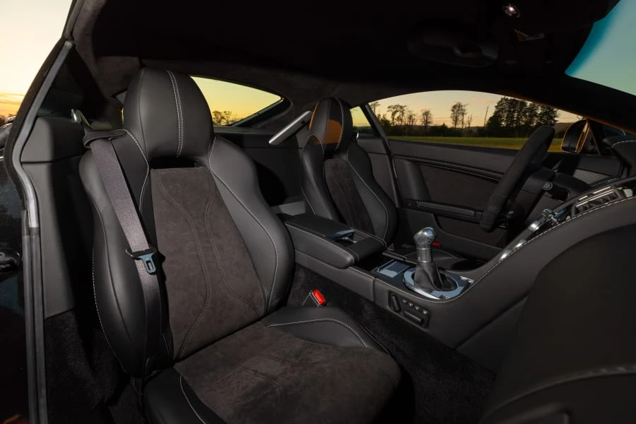 2011 Aston Martin V12 Vantage (2010-2018) - Image 28 of 31