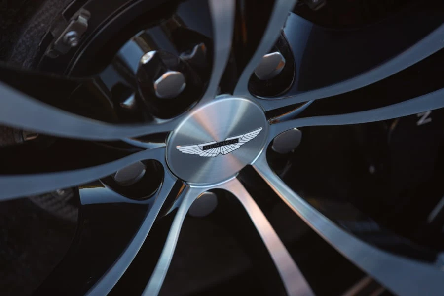 2011 Aston Martin V12 Vantage (2010-2018) - Image 10 of 31
