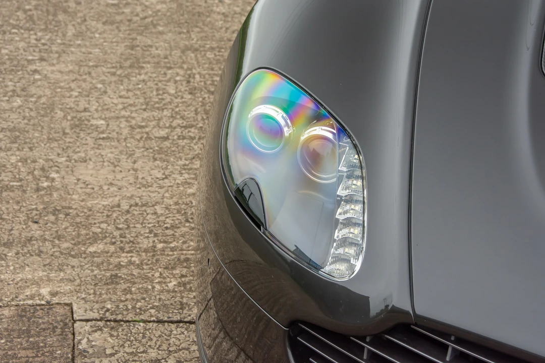 2011 Aston Martin Vantage - Image 12 of 31