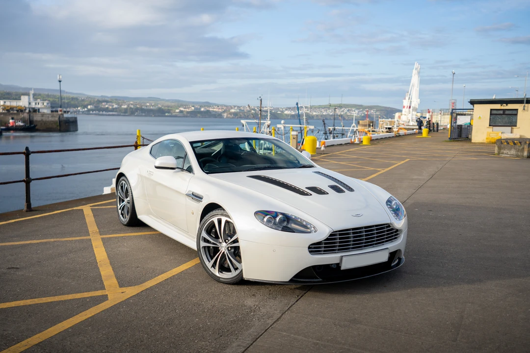 2011 Aston Martin V12 Vantage (2010-2018) - Image 11 of 31
