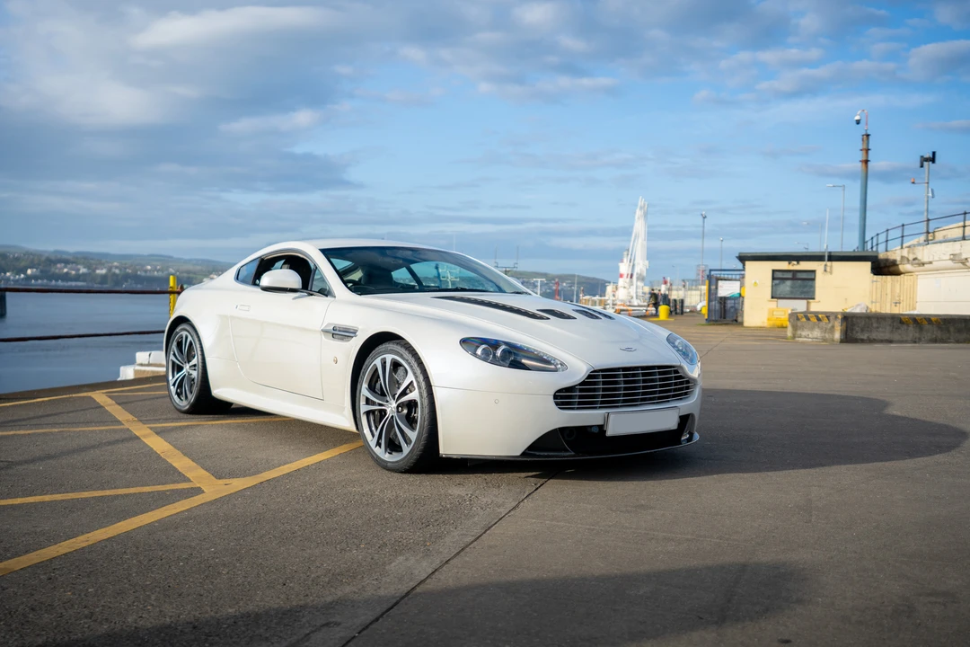 2011 Aston Martin V12 Vantage (2010-2018) - Image 4 of 31