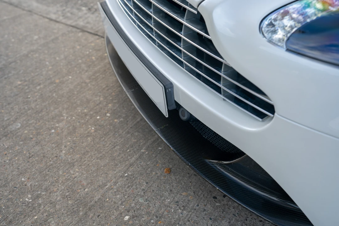 2011 Aston Martin V12 Vantage (2010-2018) - Image 15 of 31