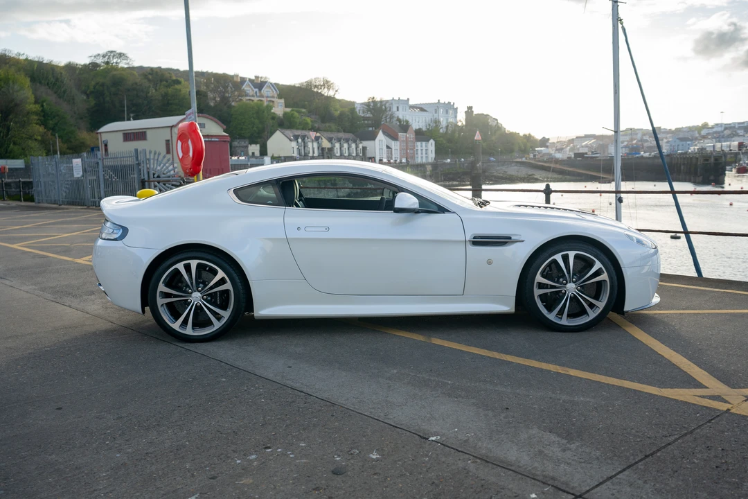 2011 Aston Martin V12 Vantage (2010-2018) - Image 12 of 31