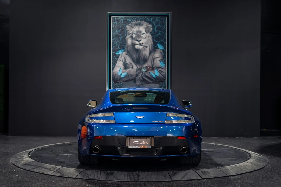 2011 Aston Martin Vantage - Image 31 of 31