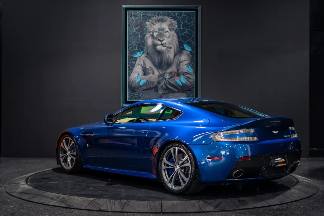 2011 Aston Martin Vantage - Image 11 of 31