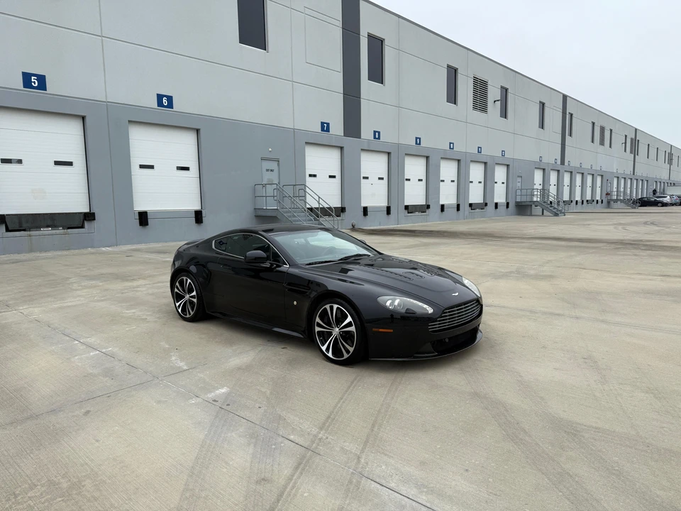 2011 Aston Martin V12 Vantage (2010-2018) - Image 20 of 31