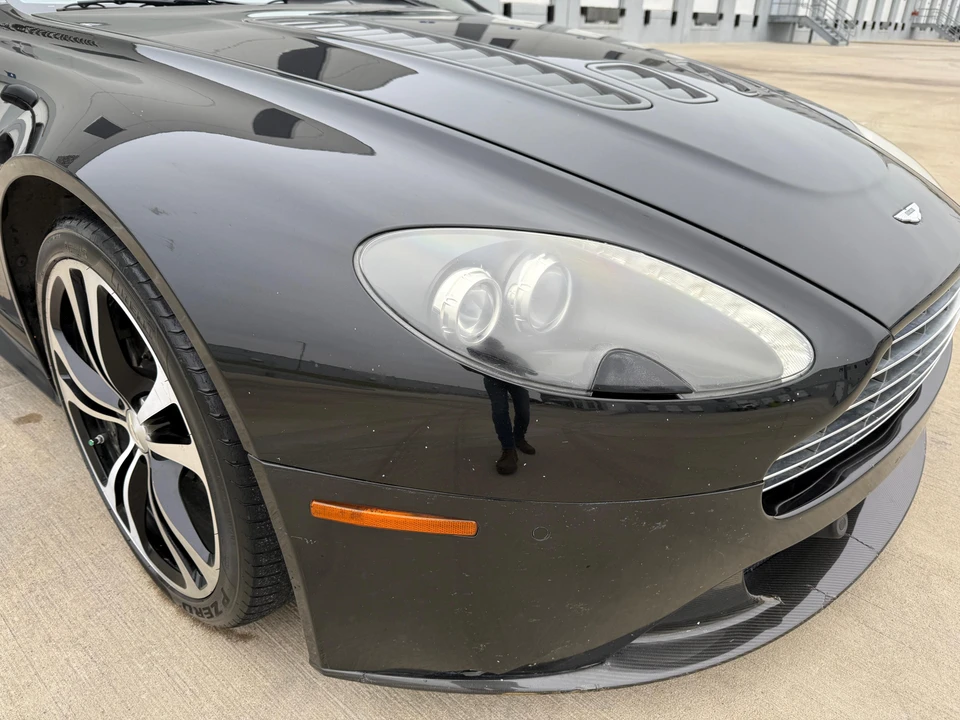 2011 Aston Martin V12 Vantage (2010-2018) - Image 24 of 31