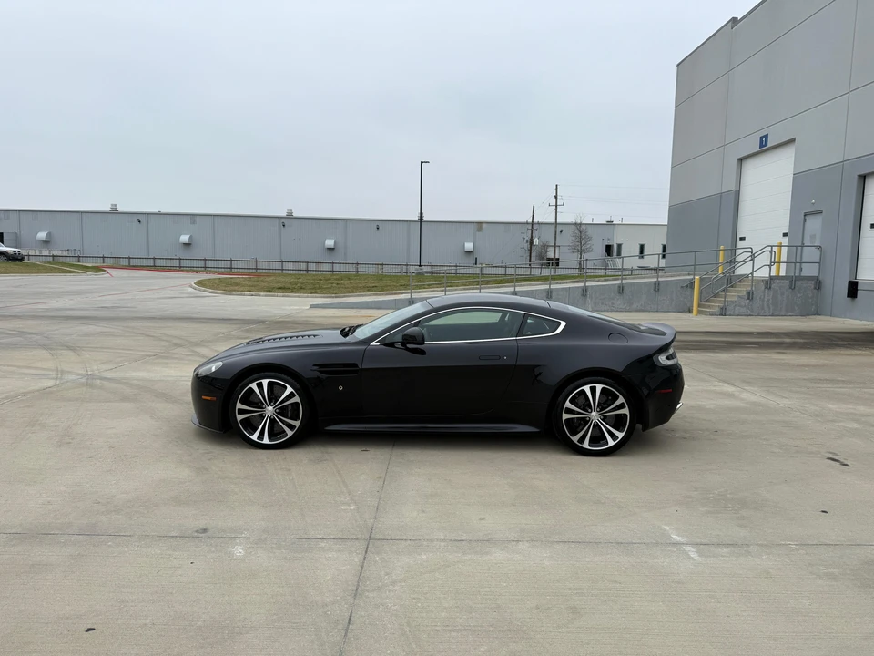 2011 Aston Martin V12 Vantage (2010-2018) - Image 11 of 31