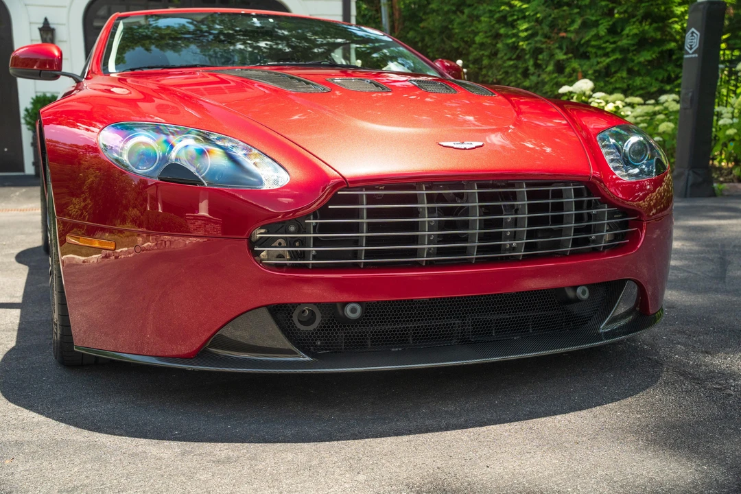 2011 Aston Martin Vantage - Image 9 of 31