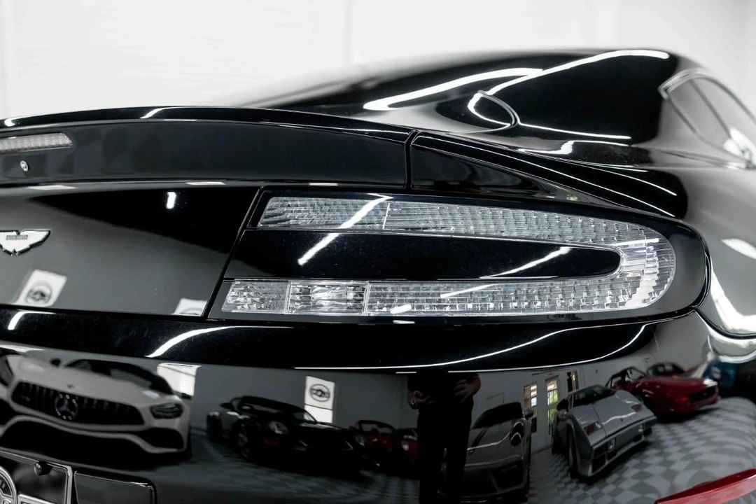 2011 Aston Martin V8 Vantage (2006-2017) - Image 27 of 31
