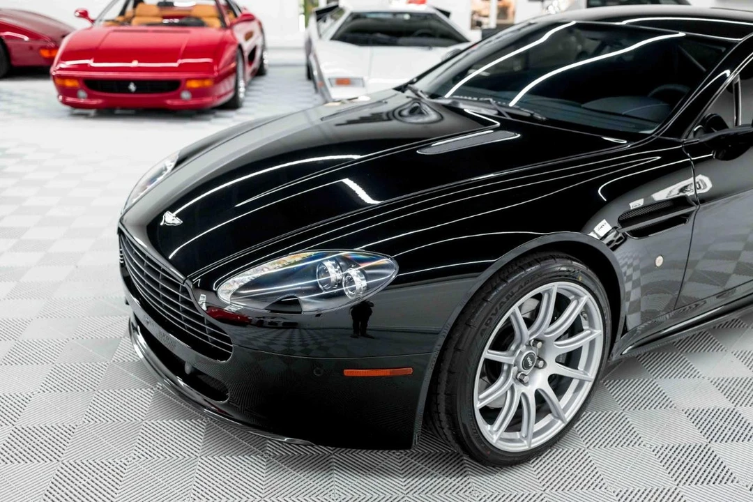 2011 Aston Martin V8 Vantage (2006-2017) - Image 12 of 31