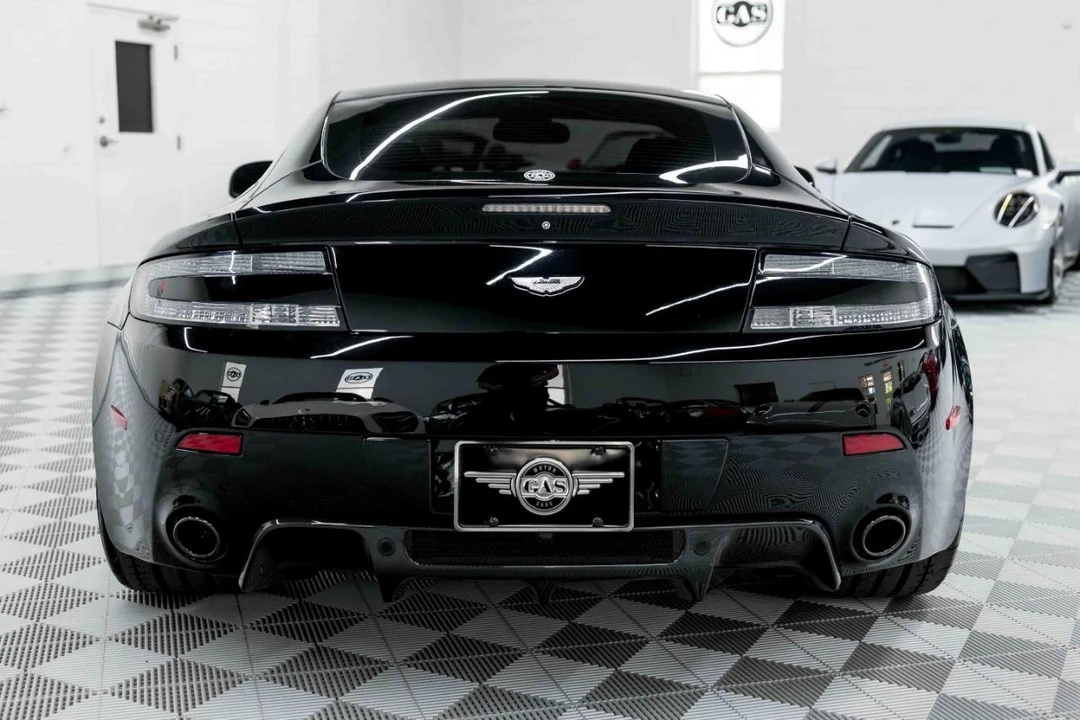 2011 Aston Martin V8 Vantage (2006-2017) - Image 8 of 31