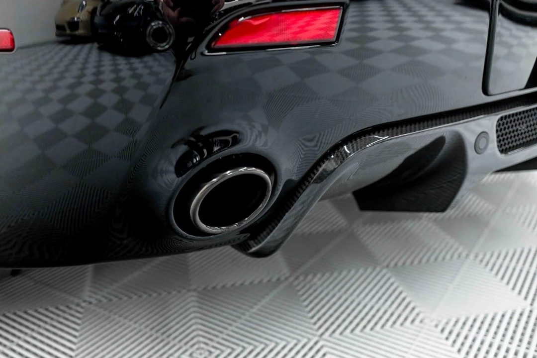 2011 Aston Martin V8 Vantage (2006-2017) - Image 30 of 31