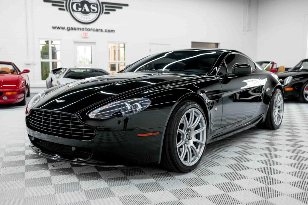 2011 Aston Martin V8 Vantage (2006-2017) - Image 3 of 31