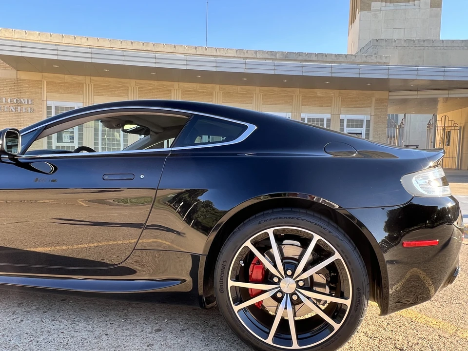 2011 Aston Martin V8 Vantage (2006-2017) - Image 14 of 31