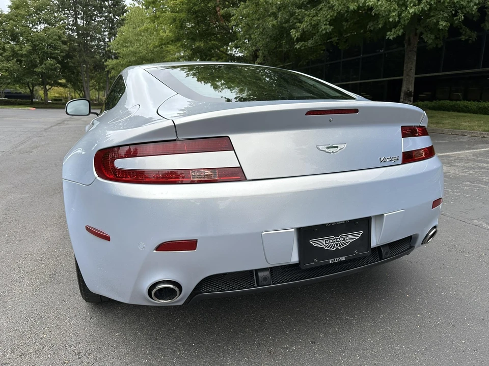 2011 Aston Martin V8 Vantage (2006-2017) - Image 8 of 31